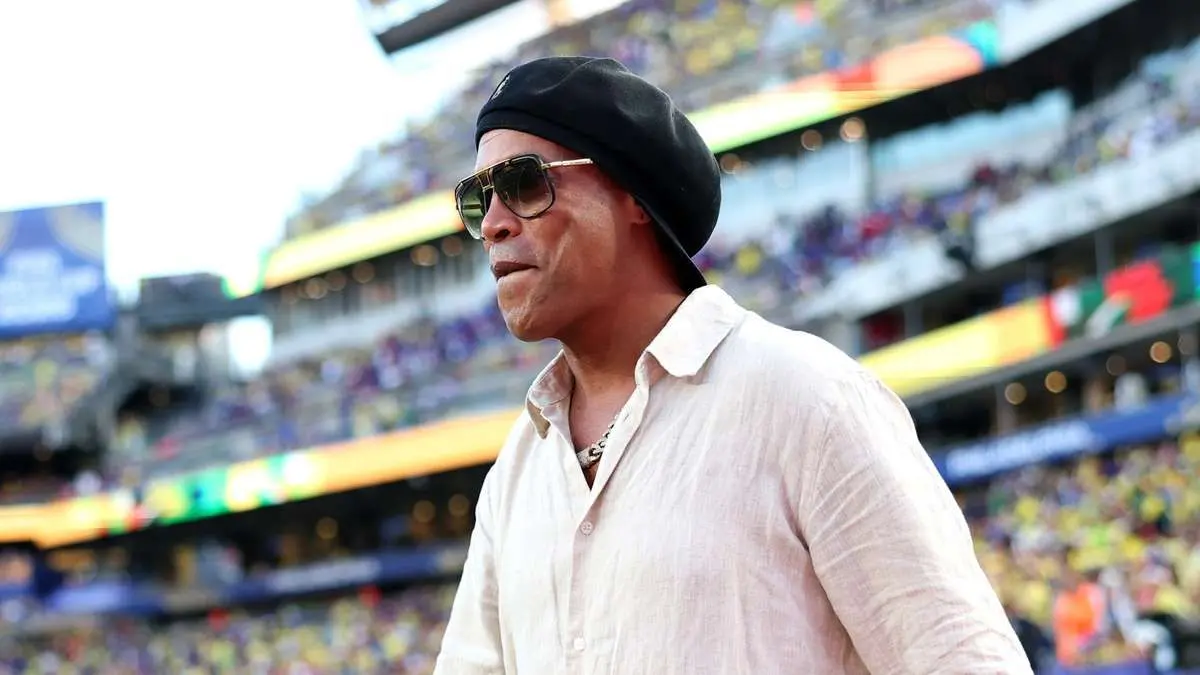 Ronaldinho Resmi Gabung Klub Kasta Ketiga Italia Ravenna FC Ronaldinho Resmi Gabung Klub Kasta Ketiga Italia Ravenna FC